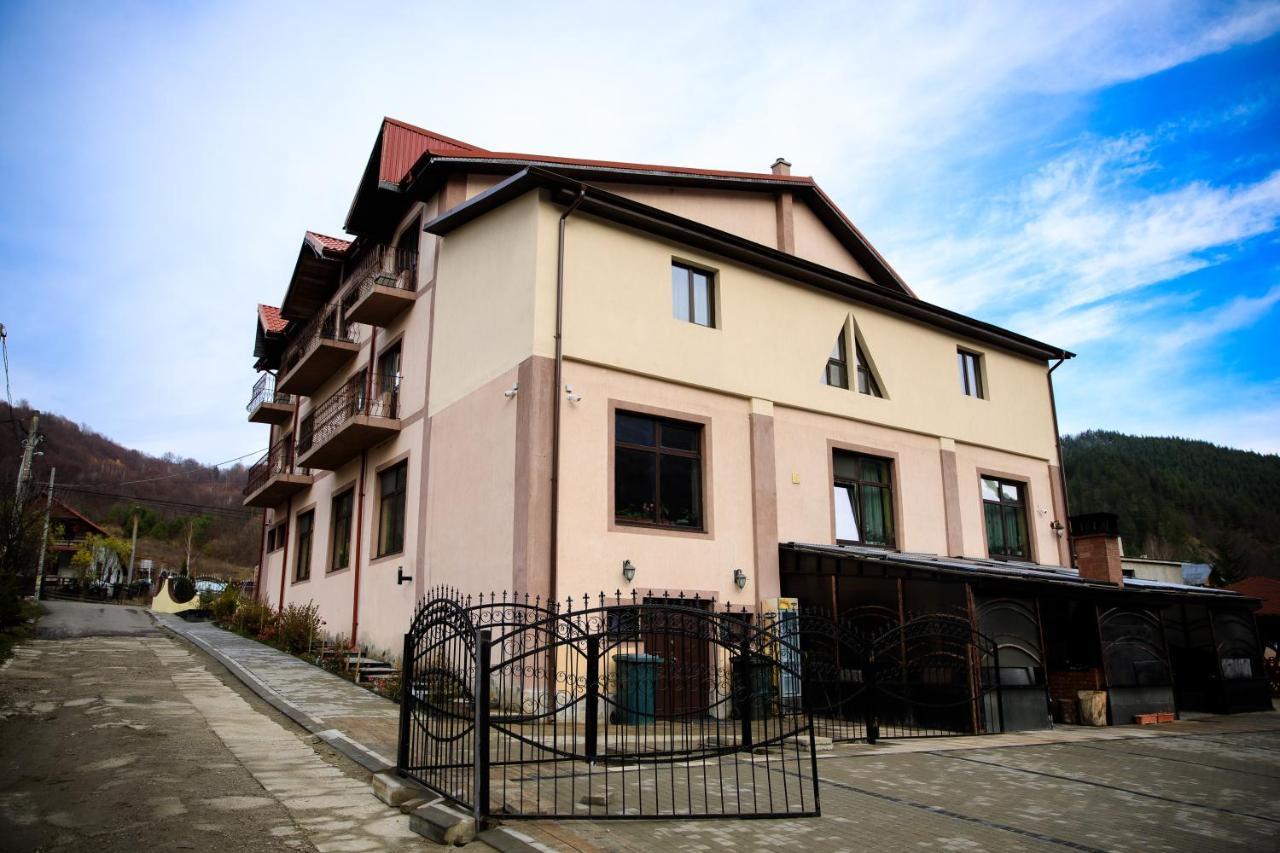 Pensiunea Grande Lepşa Kültér fotó